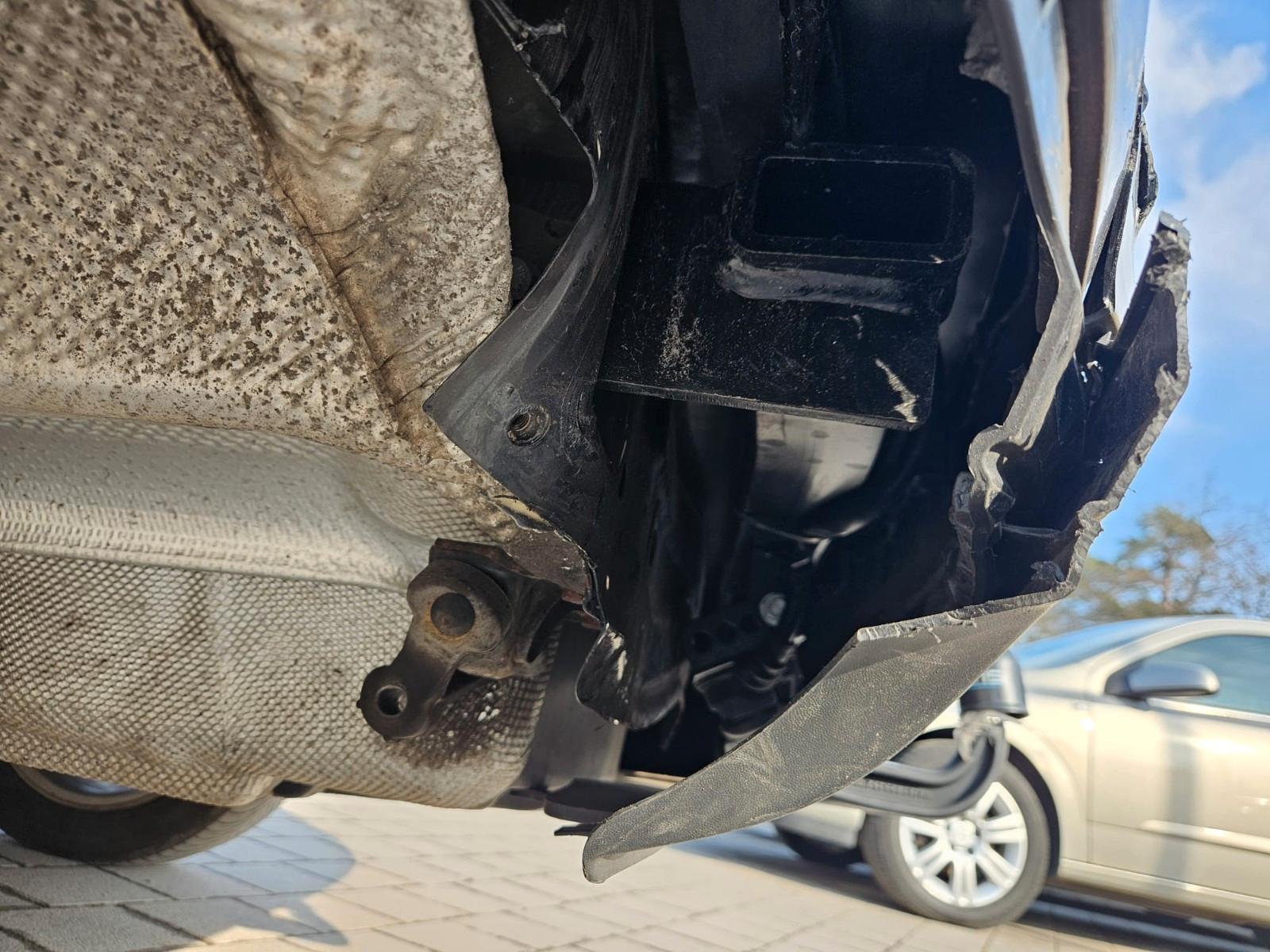 Volkswagen Passat 2009 — photo 21