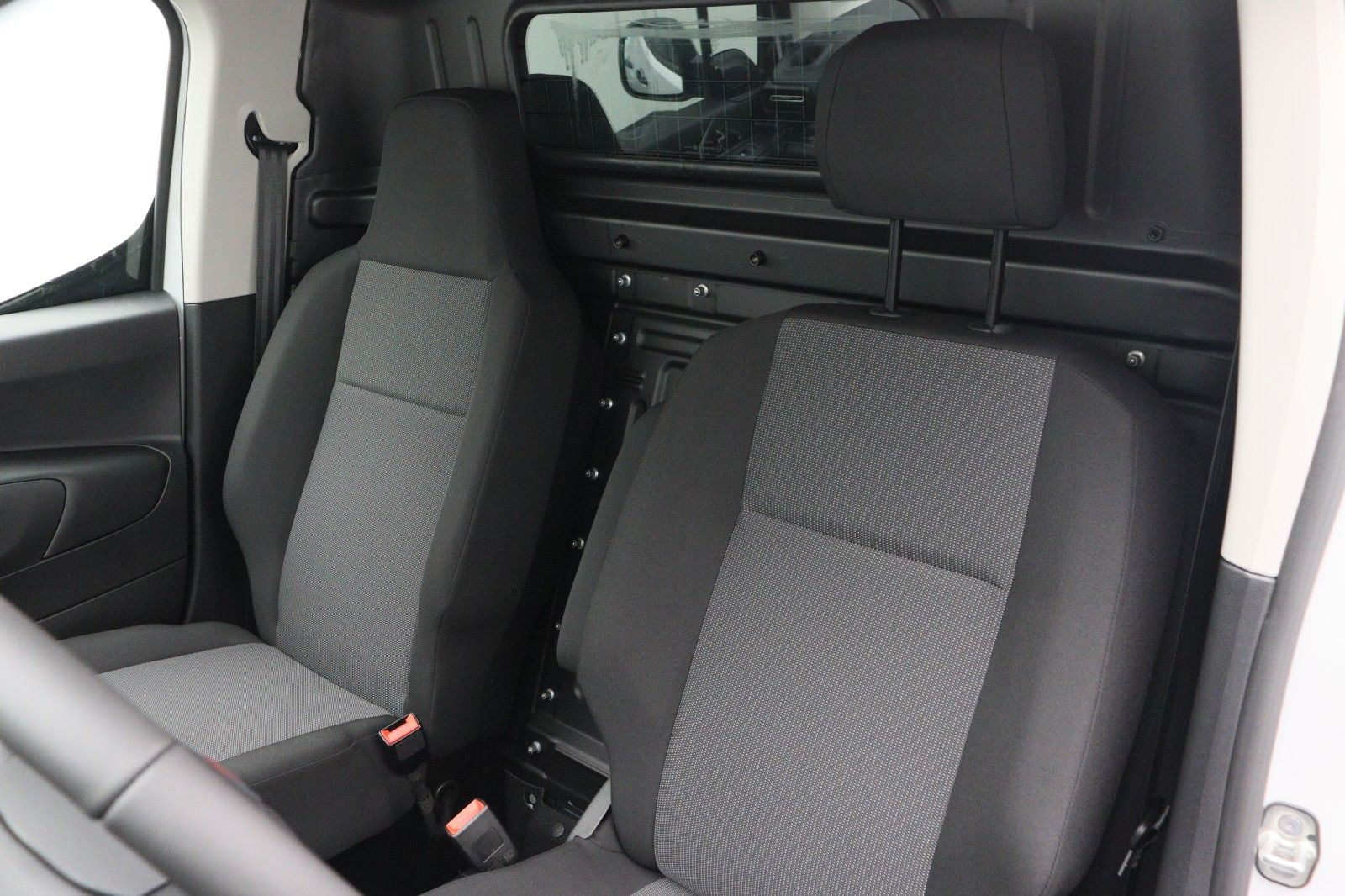Fahrzeugabbildung Fiat E-Doblo Kastenwagen L2 100 kW Sofort!
