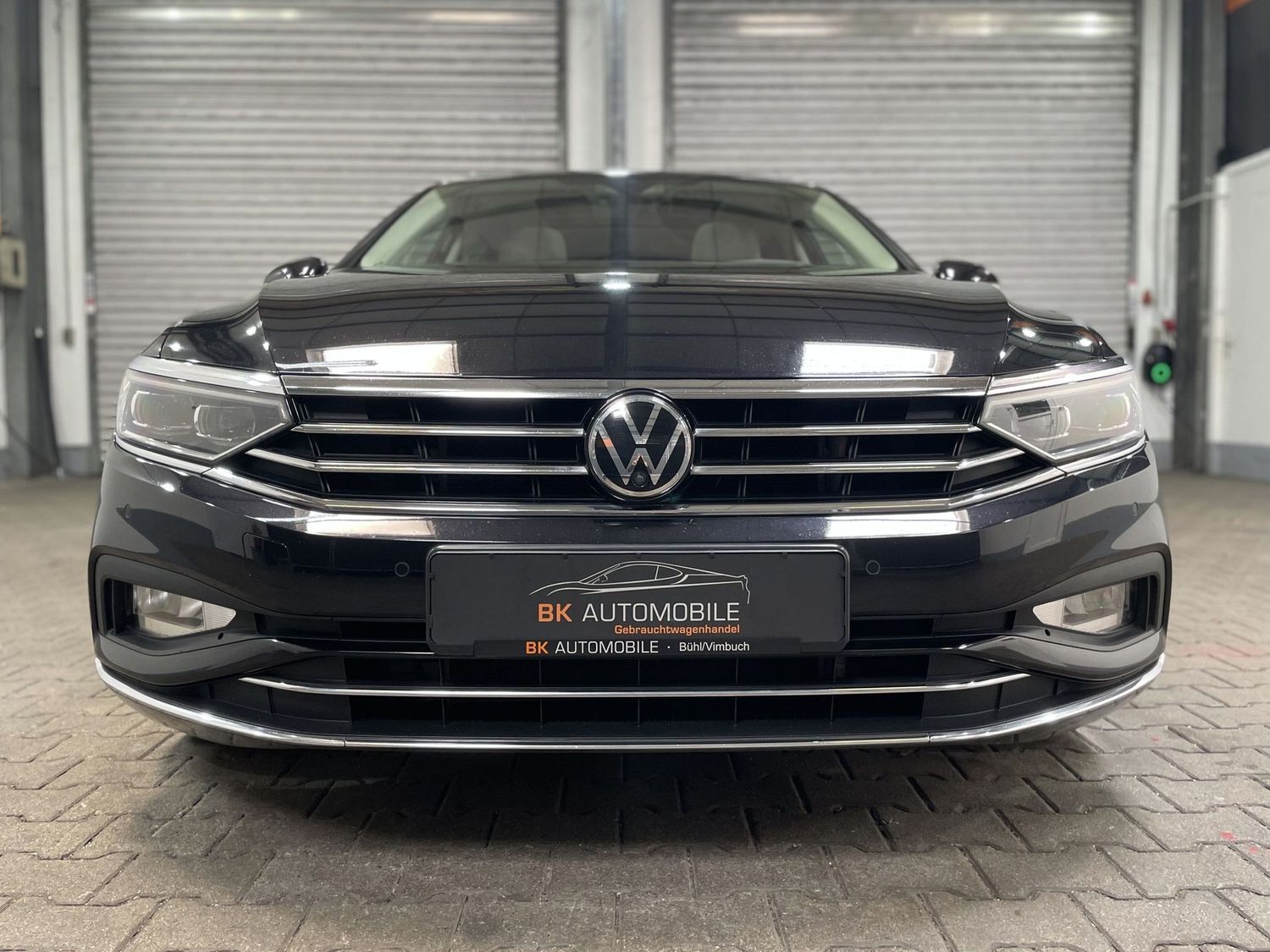 Fahrzeugabbildung Volkswagen Passat R-Line Elegance#360°#Virtual#Pano#Matrix