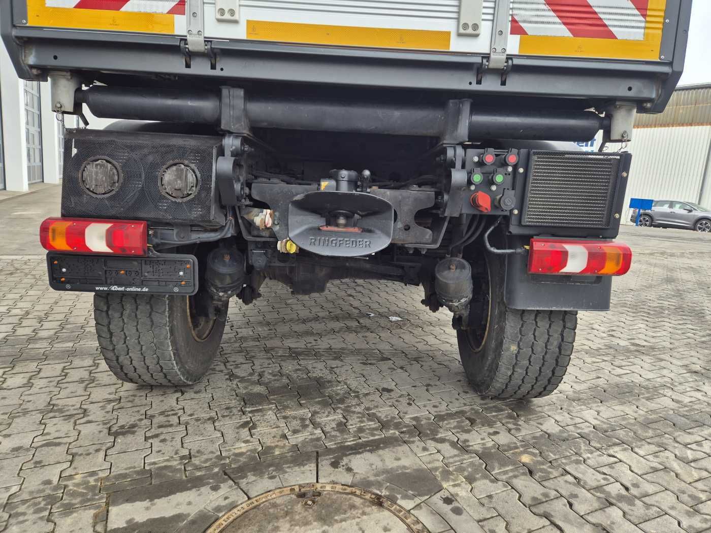 Fahrzeugabbildung Mercedes-Benz Unimog U423 4x4 Hydrostat Zapfwelle