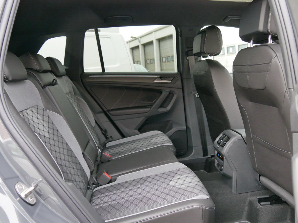 Fahrzeugabbildung Volkswagen Tiguan 2.0 TDI AppConnect SHZ ACC