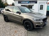 BMW X5 xDrive 40 d Panoramad. HUD LED 20 Zoll - BMW X5: 4.4