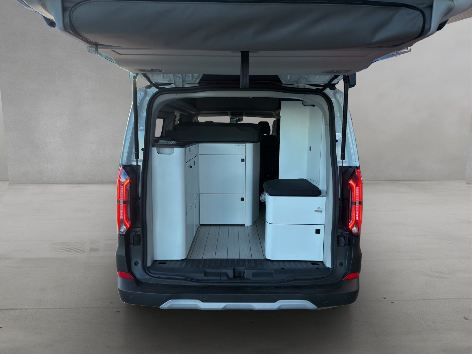 Fahrzeugabbildung Ford Nugget Camper 40 Jahre Edition Sofort Verfügbar