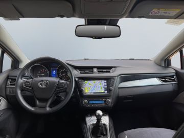 Toyota Avensis - 11