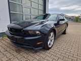 Ford Mustang 4,6-V8 erst 35'km! TOP Zustand/Liebhaber - Ford Mustang aus 2010