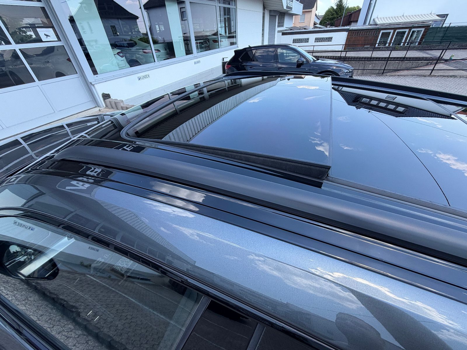 Fahrzeugabbildung Lamborghini Urus/PANO/23ZOLL/B&O-3D/360KAM/HEAD-UP