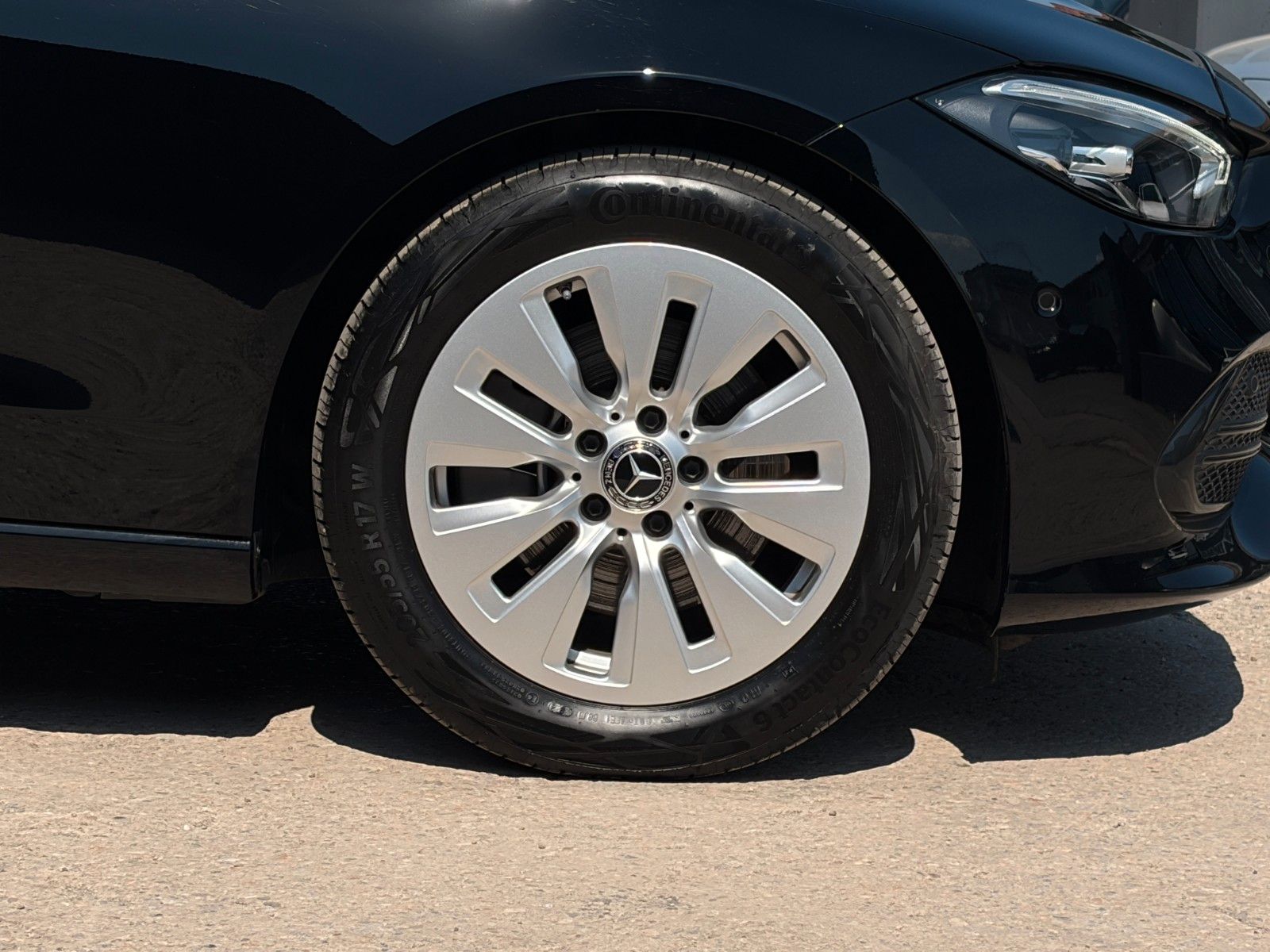 Fahrzeugabbildung Mercedes-Benz C 220d T Modell Autom Advanced MBUX Kamera SHZ