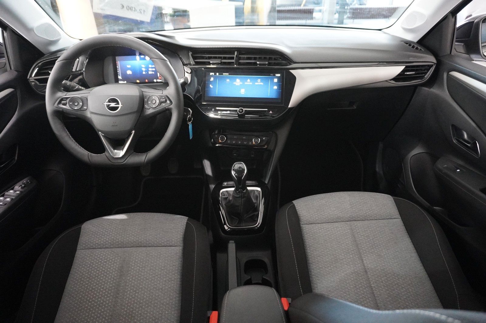 Fahrzeugabbildung Opel Corsa F 1.2 FACELIFT NAVI/LED/KAMERA/VIRTU./DAB+