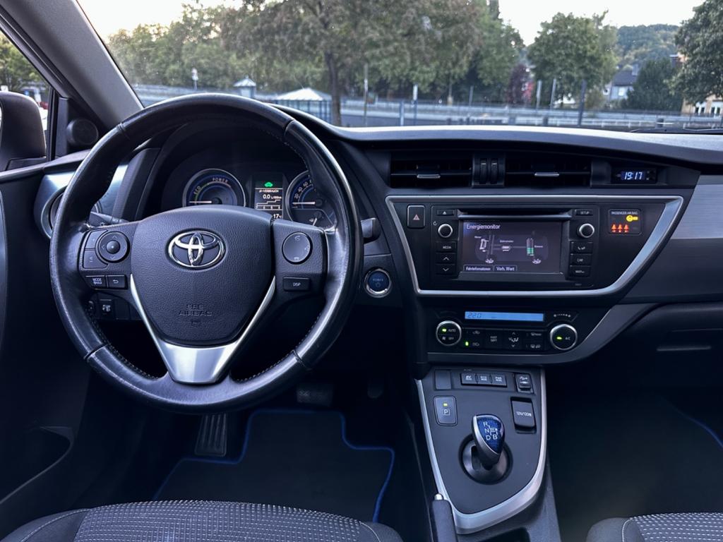 Toyota Auris Touring Sports