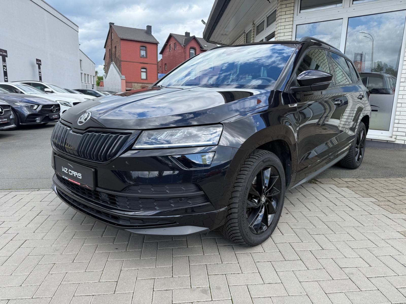 Skoda Karoq Sportline 4x4 NAVI CARPLAY KAMERA AHK