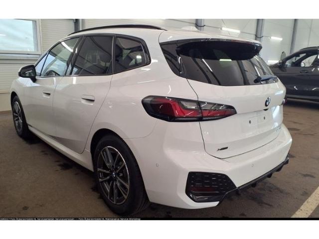 BMW 223 Active Tourer i x M-Sport PANO AHK H/K PA+ D