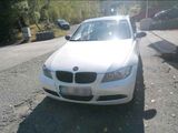 BMW 330i e90 - BMW 330: 330i E90