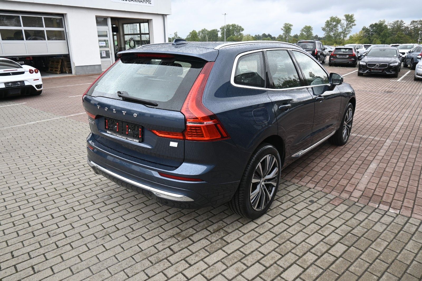 Fahrzeugabbildung Volvo XC60 T8 Inscription PHEV AWD*H&K*STHZG*PANO*