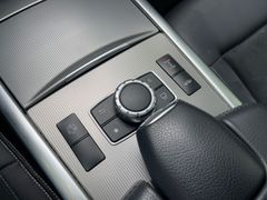 Fahrzeugabbildung Mercedes-Benz E 220 T CDI AMG*Distronic*Airmatic*Keyless*LED*
