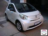 Toyota TOYOTA - iQ - 1.0 CVT Sol - Toyota IQ: Automatik