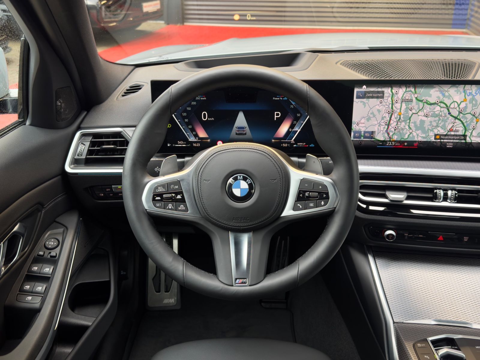 Fahrzeugabbildung BMW 320d xDrive M Sport Limo HuD h/k ACC NP: 74.560€