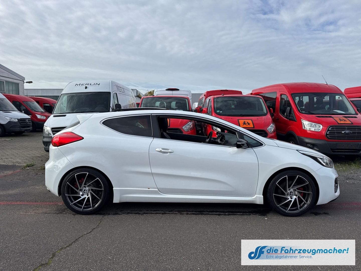 Fahrzeugabbildung Kia ProCeed GT 1st Edition Navi Xenon *EXPORT