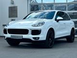 Porsche CAYENNE 3.0TDI LEDER FACELIFT AHK BI-XENON - Porsche Cayenne mit Diesel-Antrieb: 3.0