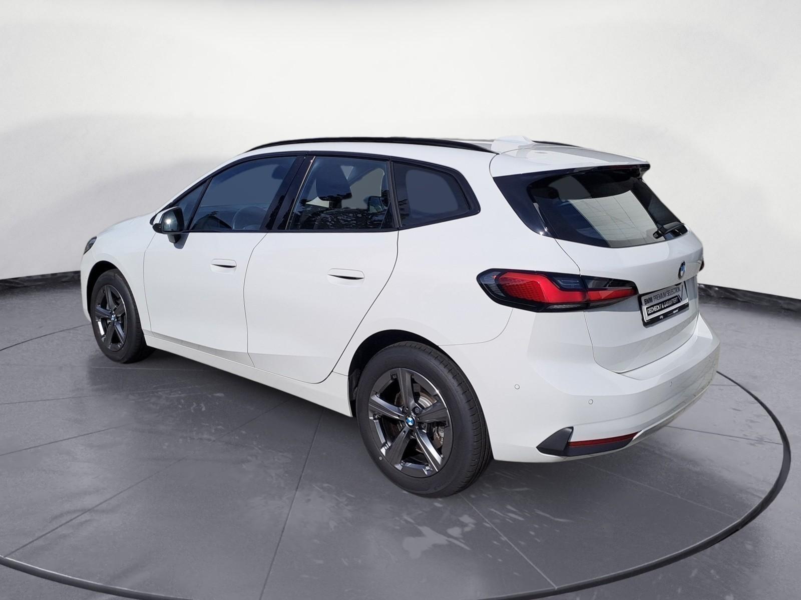 BMW 220 Active Tourer 220i Active Tourer Steptronic DCT Premium Paket, миниатюра 4