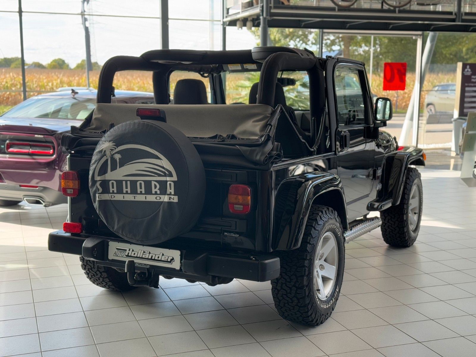 Fahrzeugabbildung Jeep Wrangler 4.0 Sport BFGoodrich T/A 265/70R16 TOP