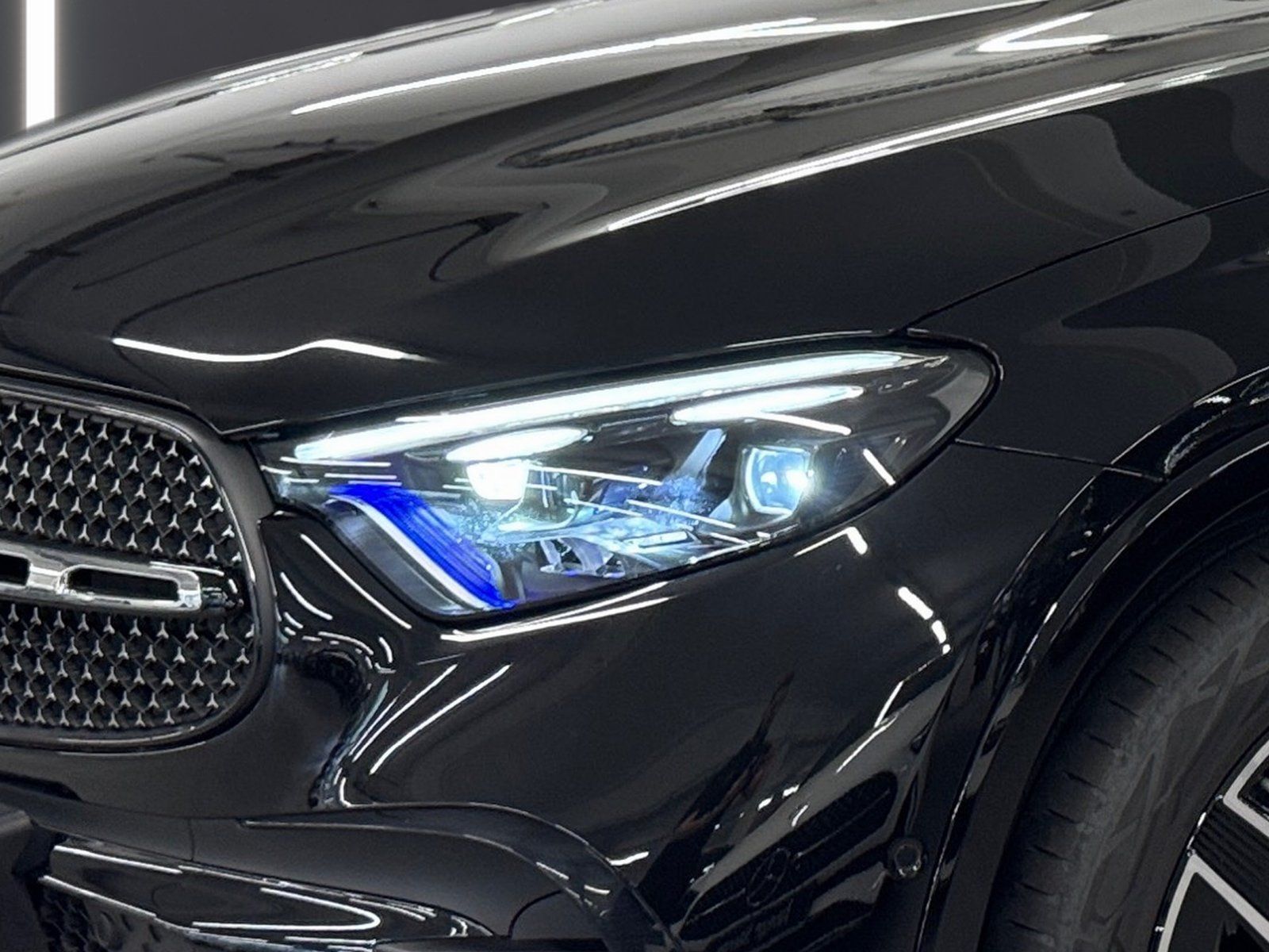 Fahrzeugabbildung Mercedes-Benz GLC 300 d 4M AMG*Pano*HUD*Burmester*Distron*360*