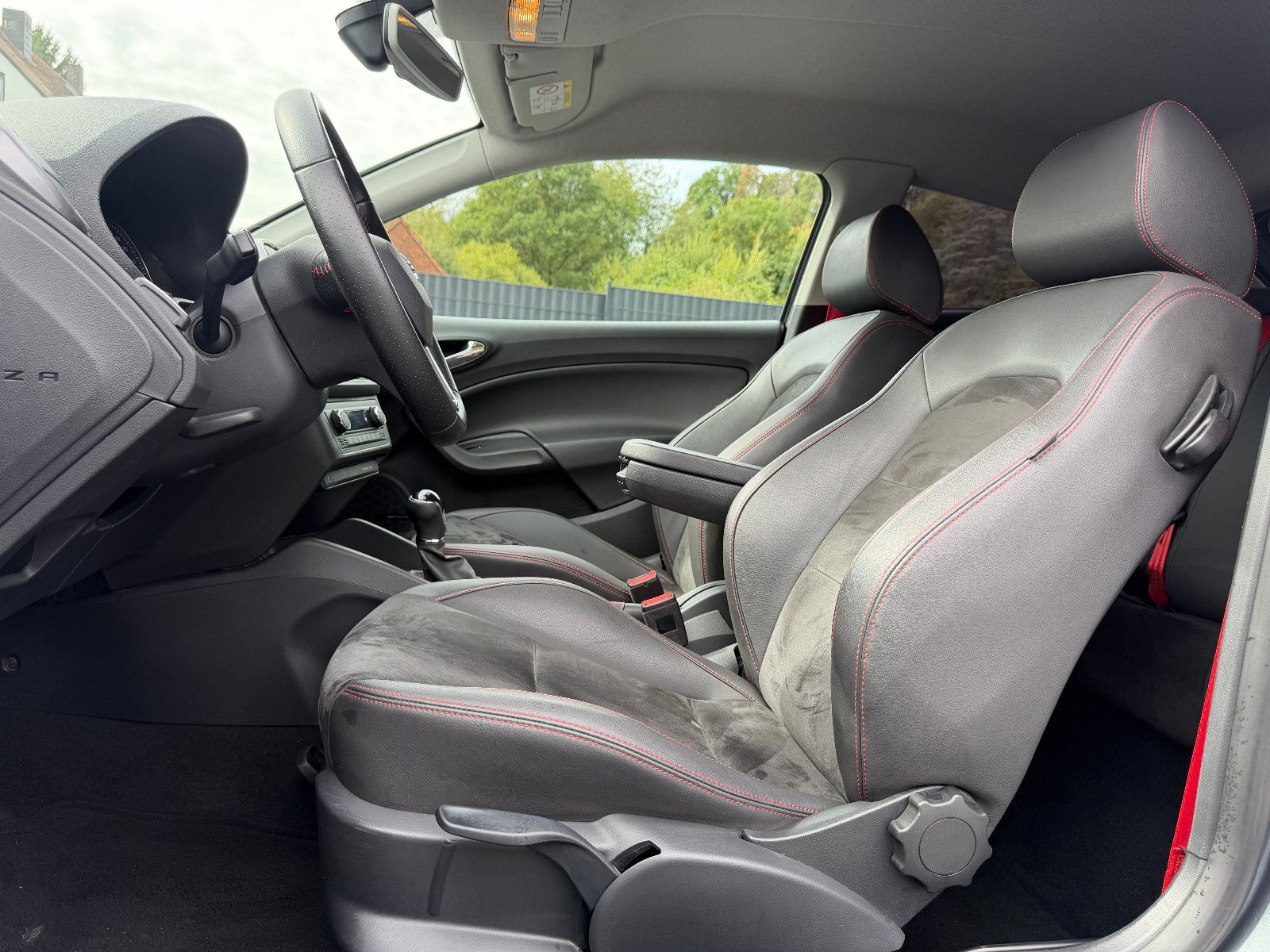 SEAT Ibiza SC FR TÜV-Neu/Scheckheftgepflegt – Foto 11