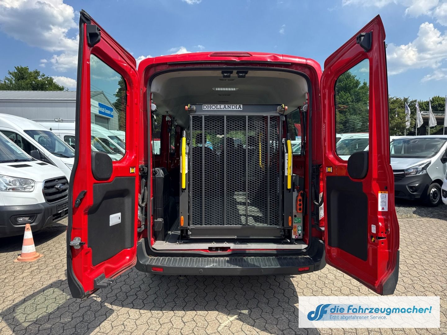 Fahrzeugabbildung Ford Transit Kombi 350 L3 Trend 2.2 TDCi DPF *7200 *K