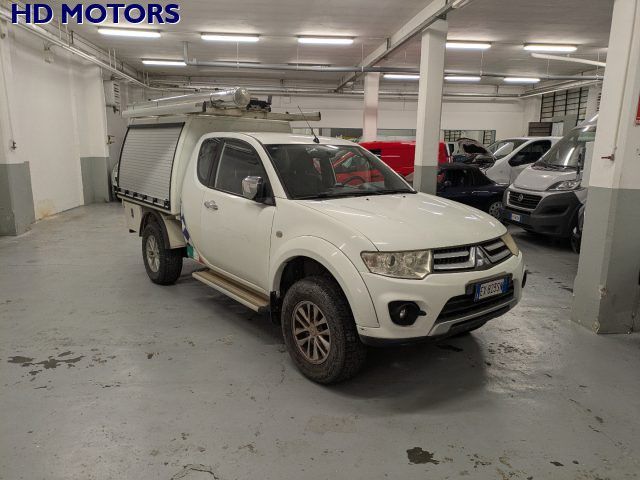 Mitsubishi MITSUBISHI L200 2.5 DI-D/178CV club cab 178 cv 4