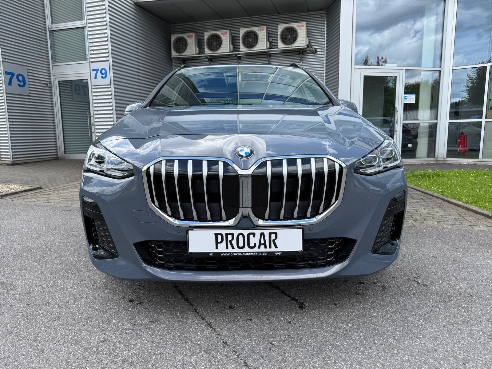 BMW 220 Active Tourer - Bild 3