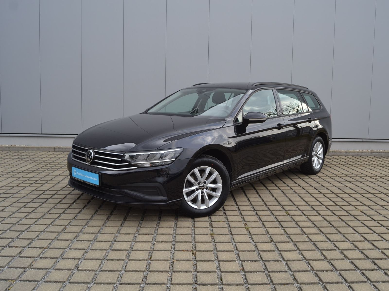 Passat Variant 1.5 TSI LED/NAVI+VZE+RFK/BUSINESS