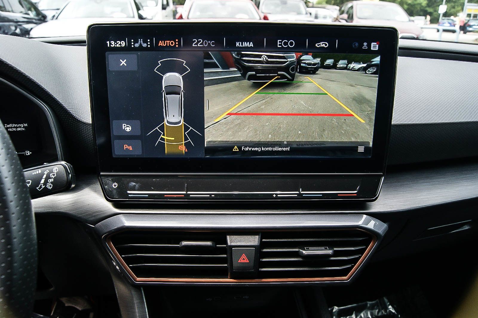 Fahrzeugabbildung CUPRA Leon Sportstourer e-Hybrid PANORAMA CARPLAY ACC