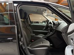 RENAULT Grand Scenic IV Business|Navi|Kamera|Keyless Go RENAULT Grand Scenic IV Business|Navi|Kamera|Keyless Go