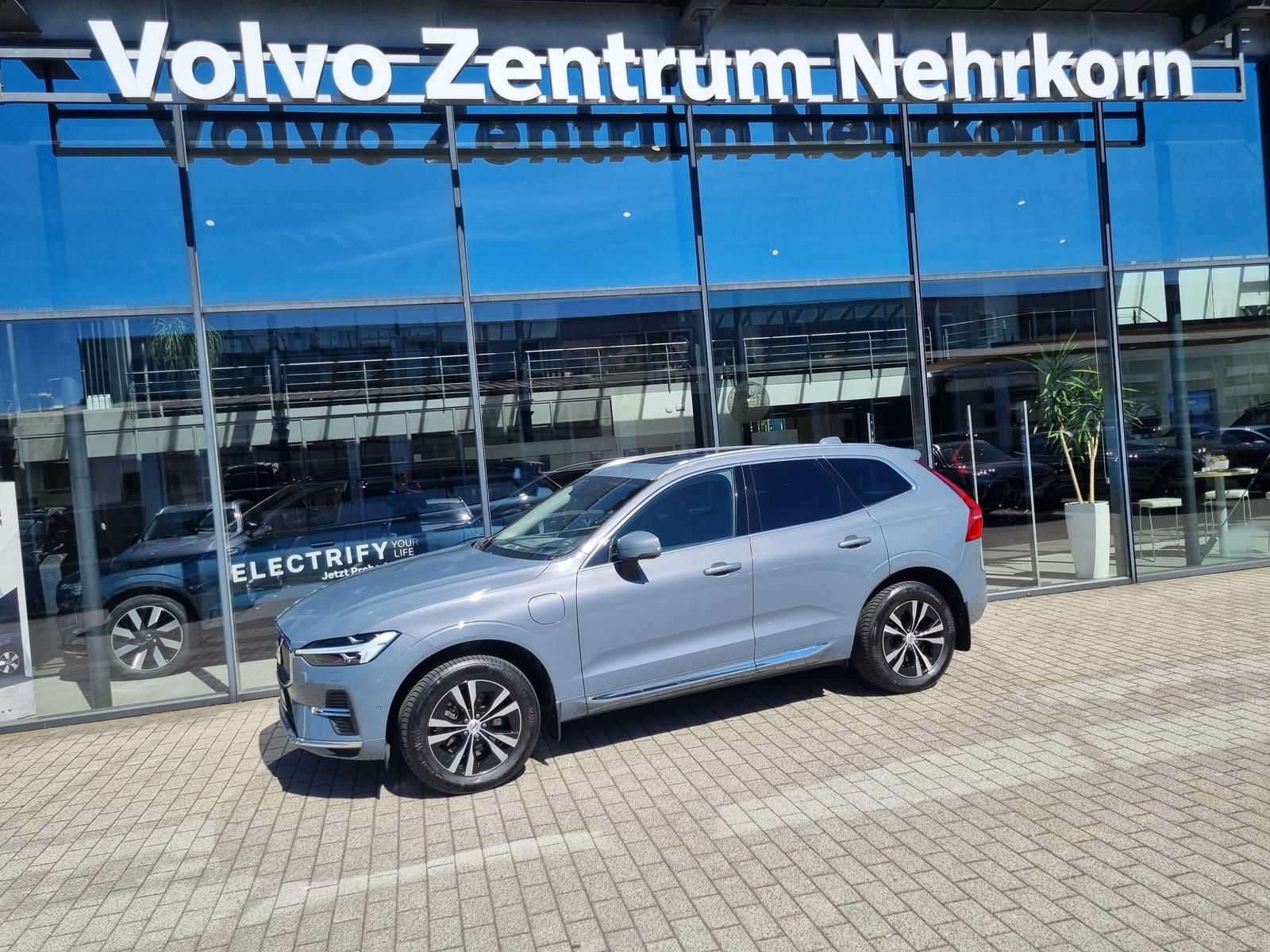 Fahrzeugabbildung Volvo XC60 T6 Recharge Inscription Expression