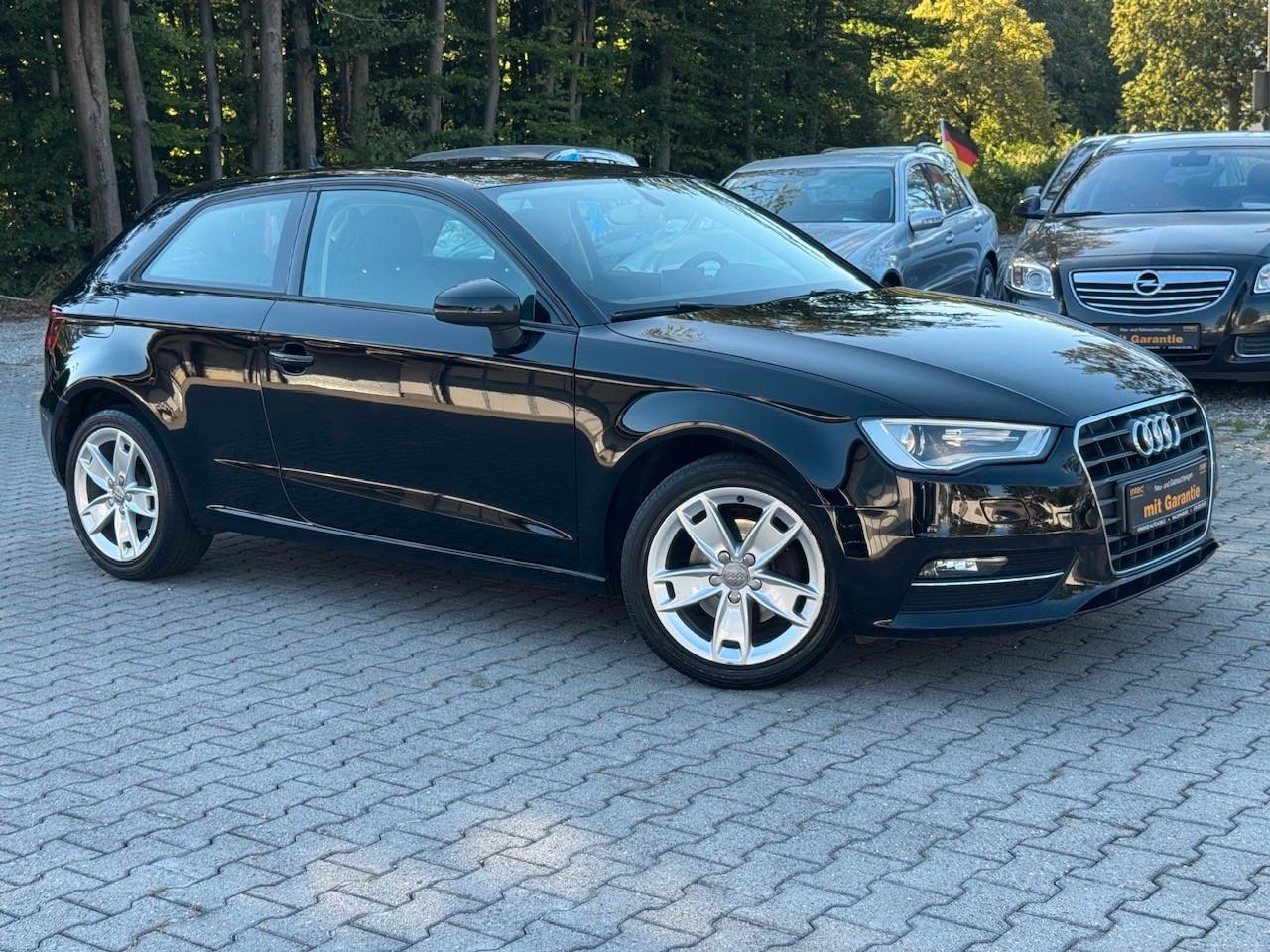 Audi A3 1.6 TDI S tronic *  Tüv & Service Neu *