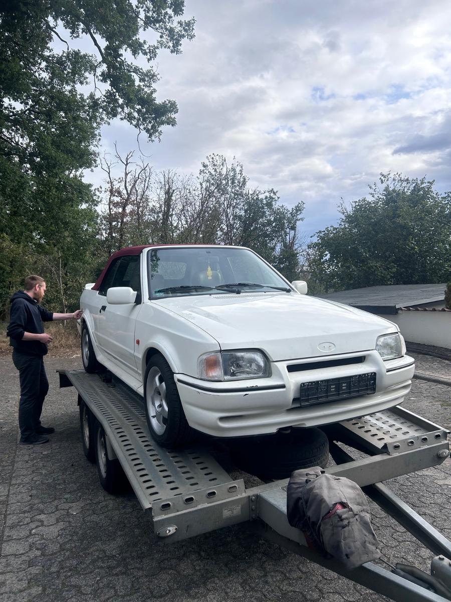 Ford Escort Cabrio Mk 4 "All White" Sonderedition 