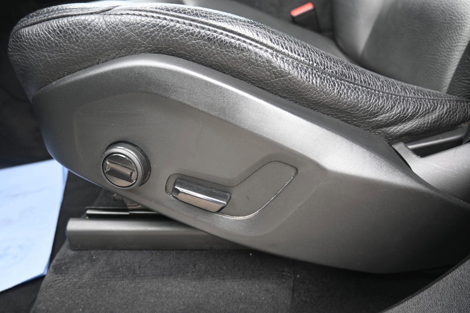 Fahrzeugabbildung Volvo XC90 T8 AWD RC Inscription Expression*RFK*PANO*