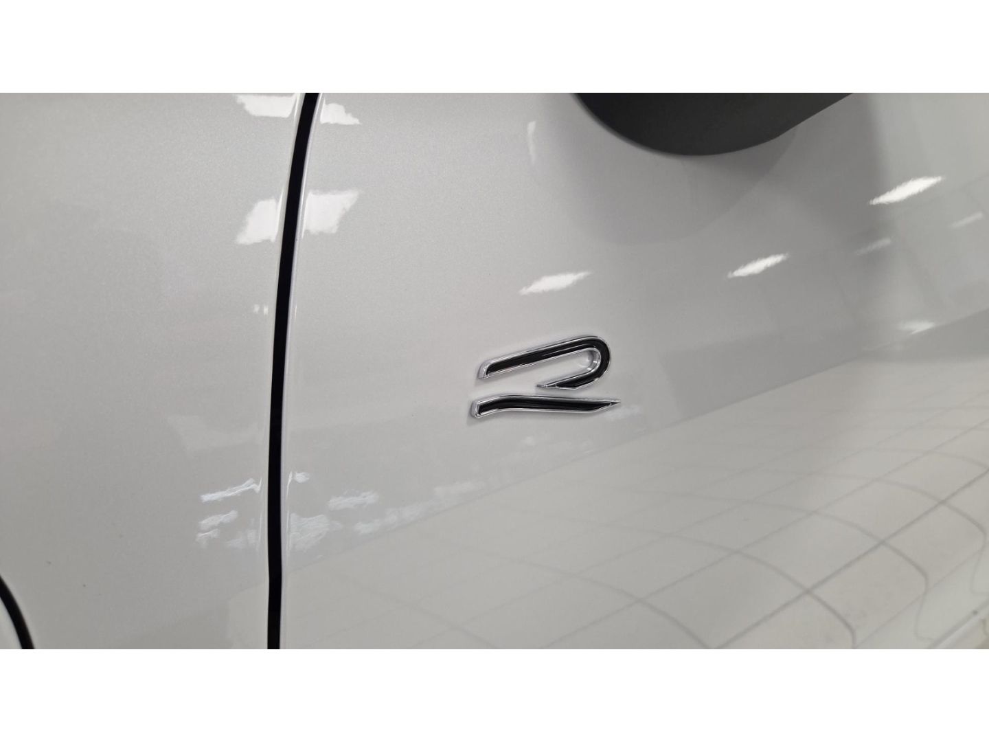 Fahrzeugabbildung Volkswagen Tayron R-Line 1.5 eHybrid DSG Sportpaket HUD AD