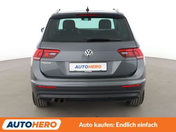 Volkswagen Tiguan - 5