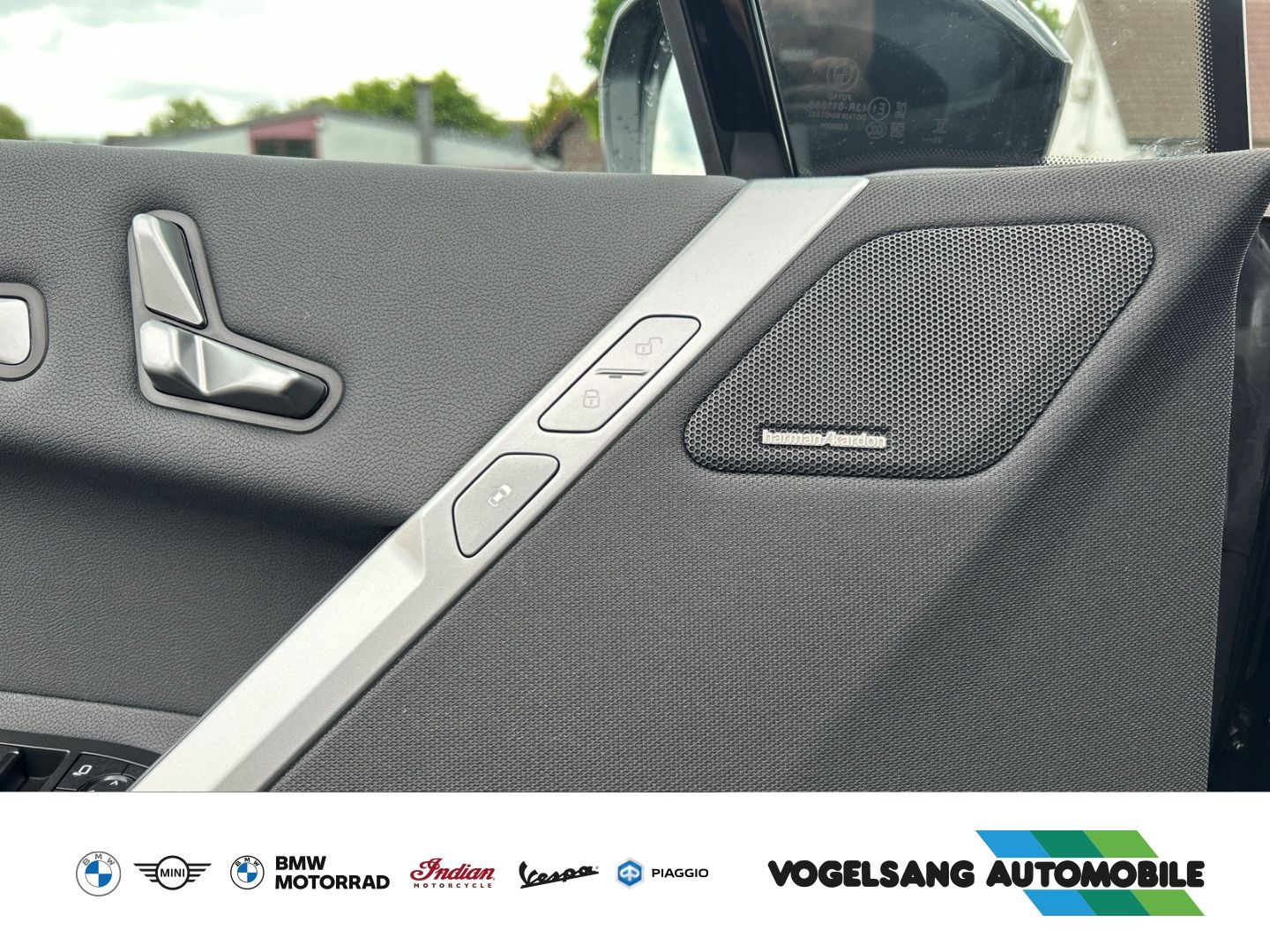 Fahrzeugabbildung BMW iX xDrive45 0,25% Versteuerung AHK Soft-Close In