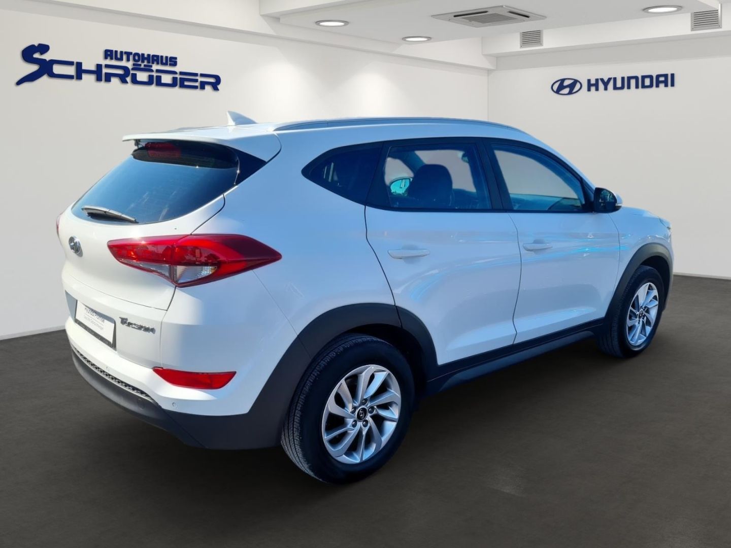 Fahrzeugabbildung Hyundai Tucson blue Advantage 1.6 GDi M T 2WD Classic AD