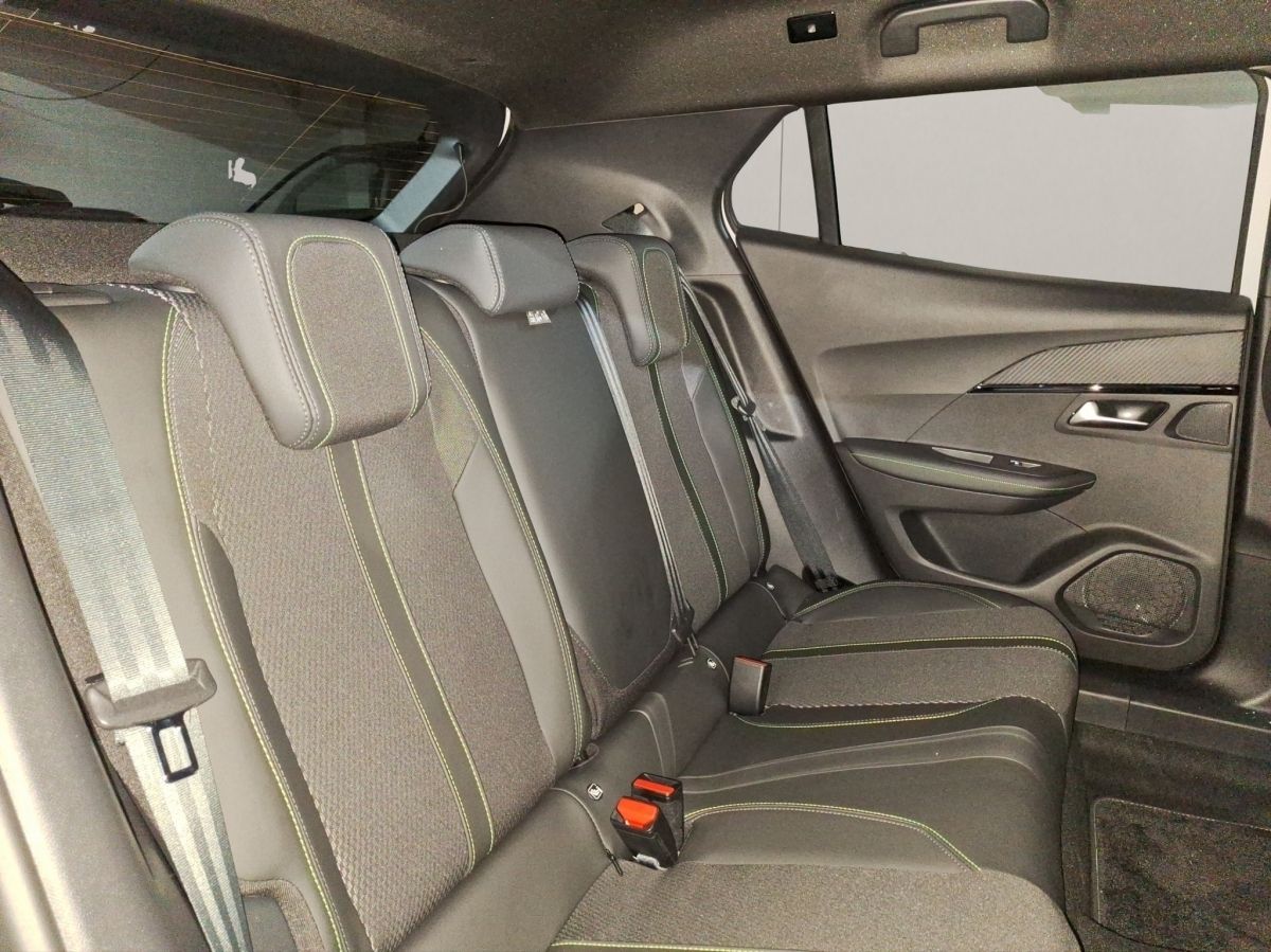 Peugeot 2008 - Bild 18