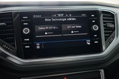 VW T-Roc 2.0 TDI Active | Navi | App | ACC | AHK VW T-Roc 2.0 TDI Active | Navi | App | ACC | AHK