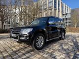 Mitsubishi Pajero 1HD 8Fa 7 Sitze Scheckheft lückenlos  - Mitsubishi Pajero Gebrauchtwagen