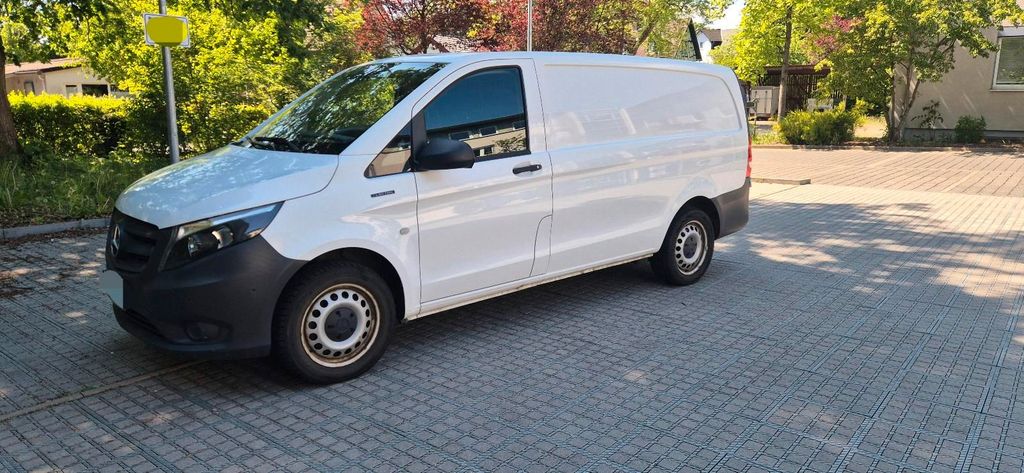 Image of Mercedes-Benz eVito
