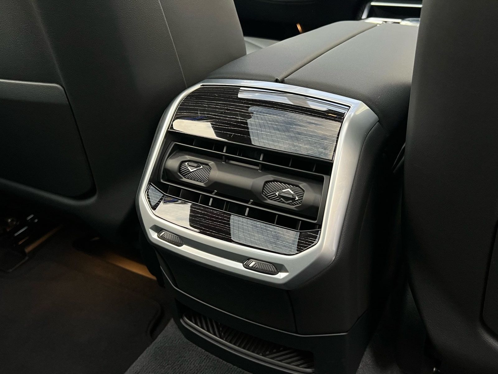 BMW 740 - Bild 11