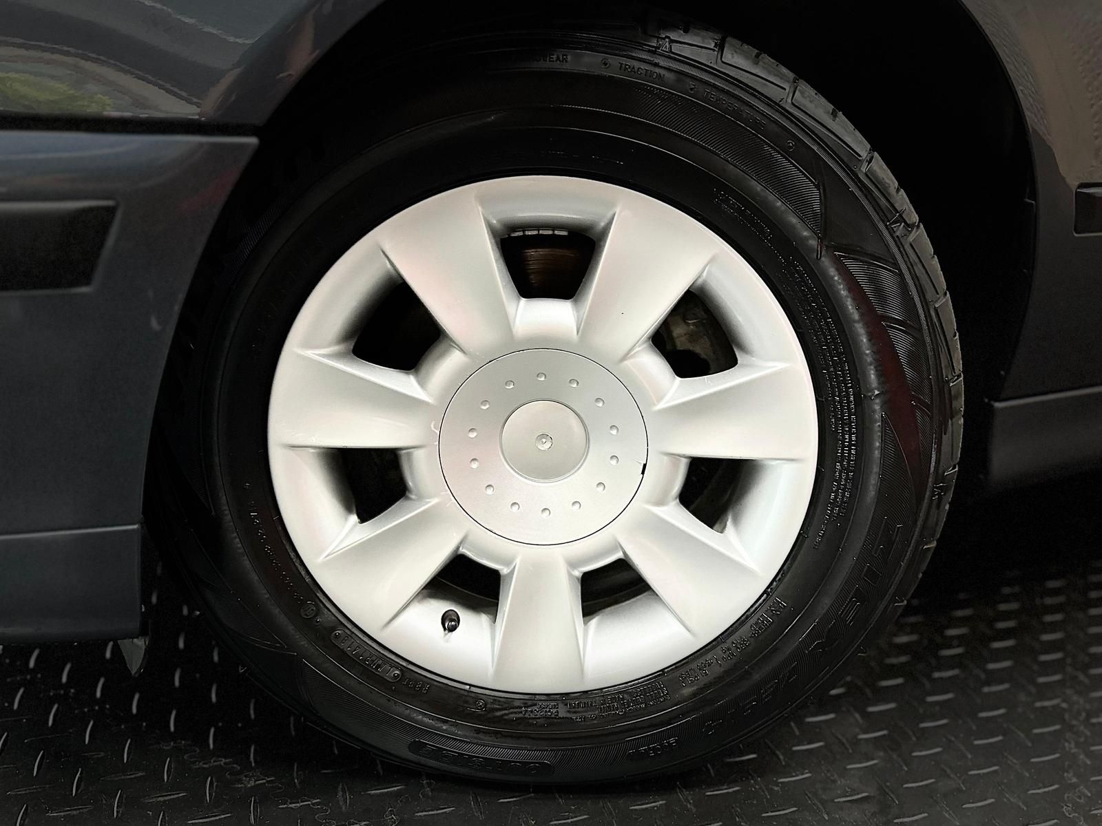 BMW 523i LIMOUSINE* XENON#TEMP#KLIMA#15''ALU#ZV#HOLZ - Image 9