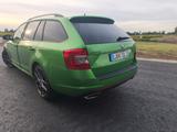 Skoda Octavia 2.0 TDI RS Combi RS - Skoda Octavia: Grün