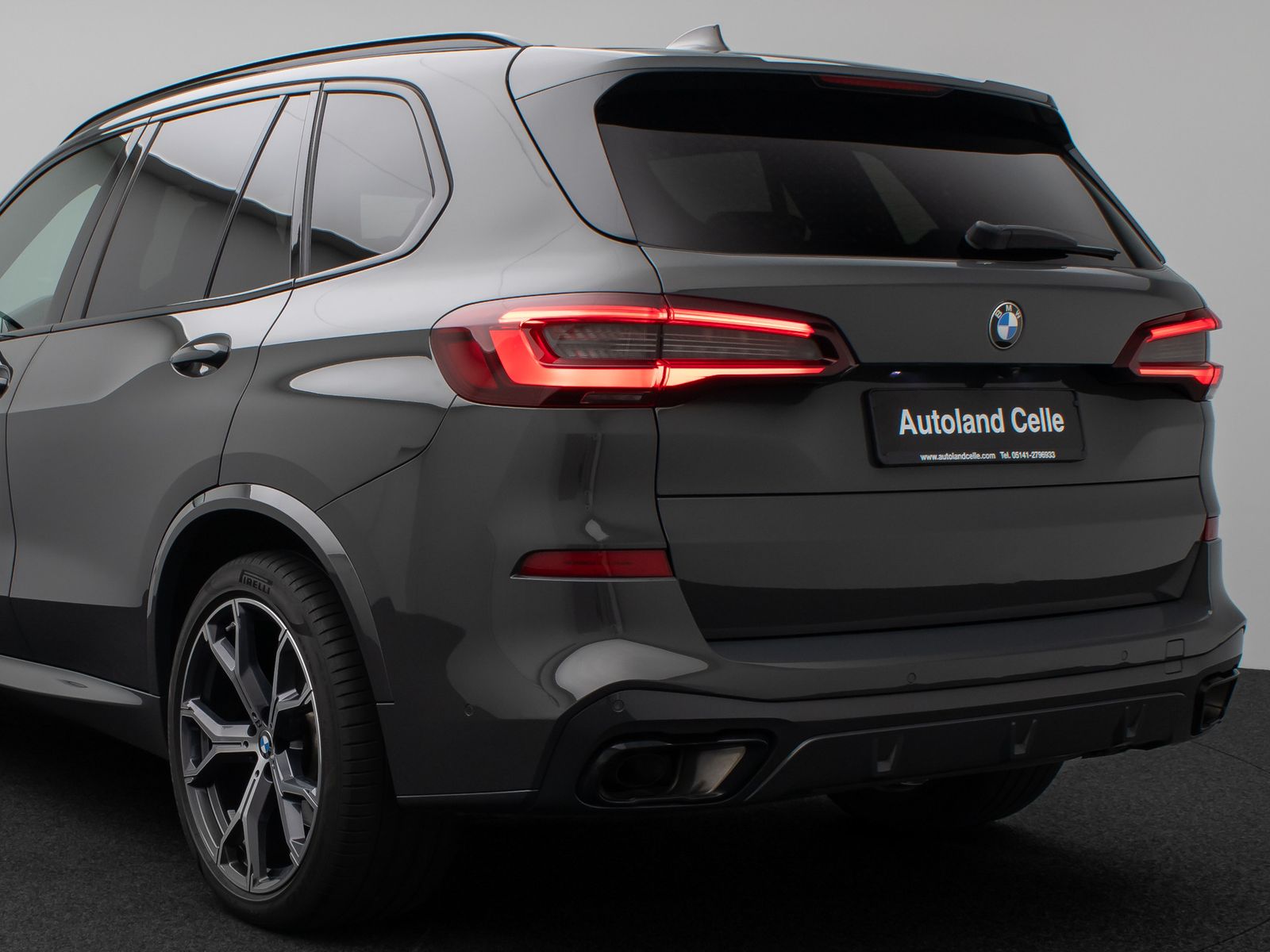 Fahrzeugabbildung BMW X5 xD30d M Sport Panorama Laser 360°HUD DAB H/K