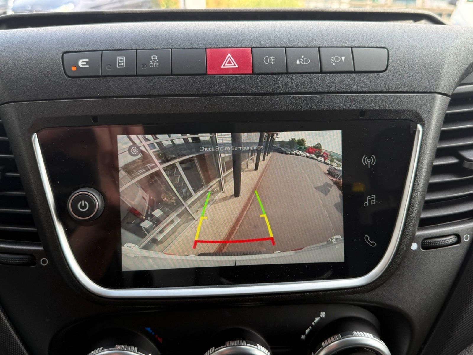 Fahrzeugabbildung Iveco Daily 35S16H3.0A8 V Y ASC-Ausbau Kastenwagen