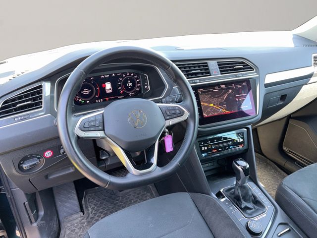 Tiguan Elegance 4Motion 2.0 TDI, AHK, Navi, Matr
